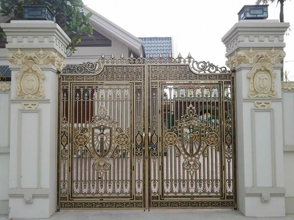 Nhôm hợp kim được sử dụng để làm cổng
